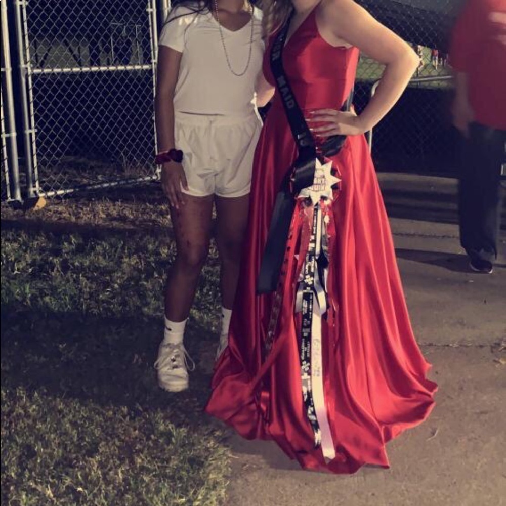 Red prom dress